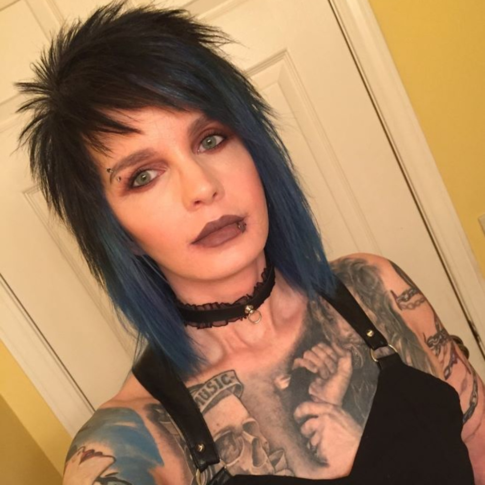 Meet your Posher, Karie